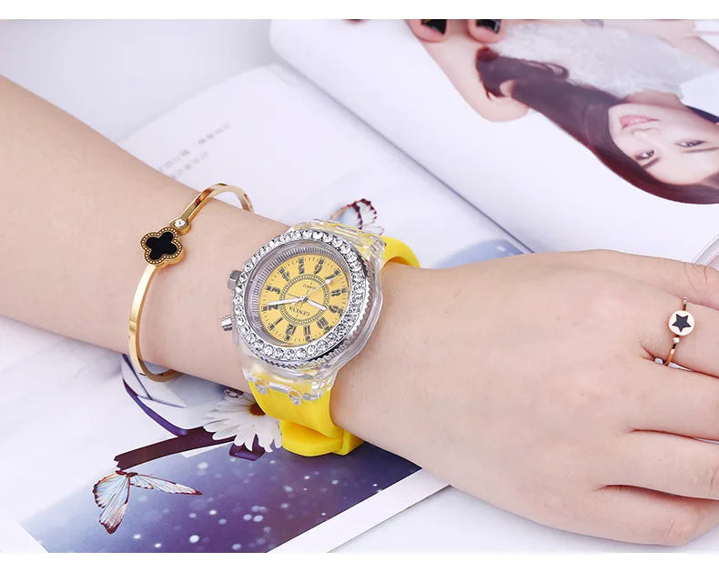 LED Light Flash Luminous Watches Women Men Boys Girls Silicone Wrist Watch Fashion Rhinestone Clock Kids Children Relogio Saati
